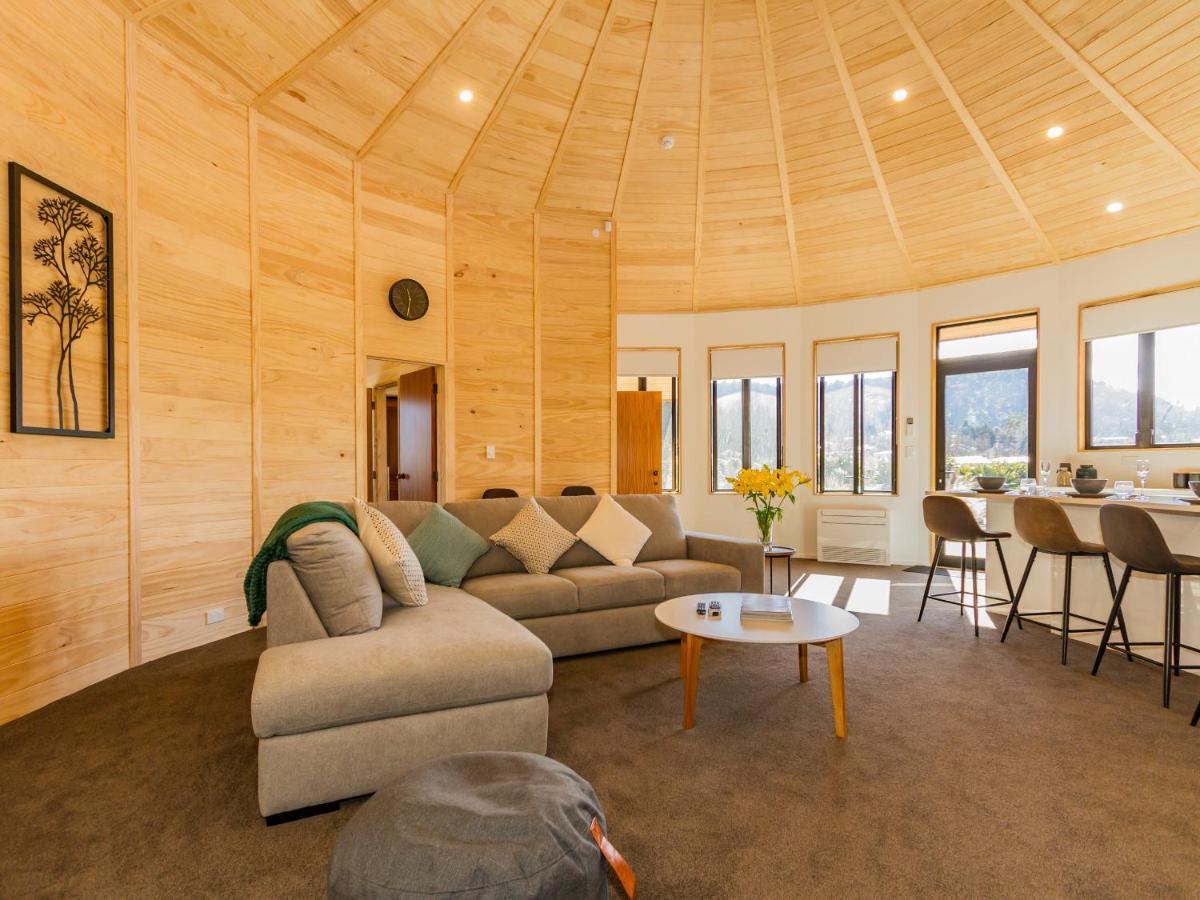 Heavenly Spa Views - Ohakune Holiday Home Экстерьер фото